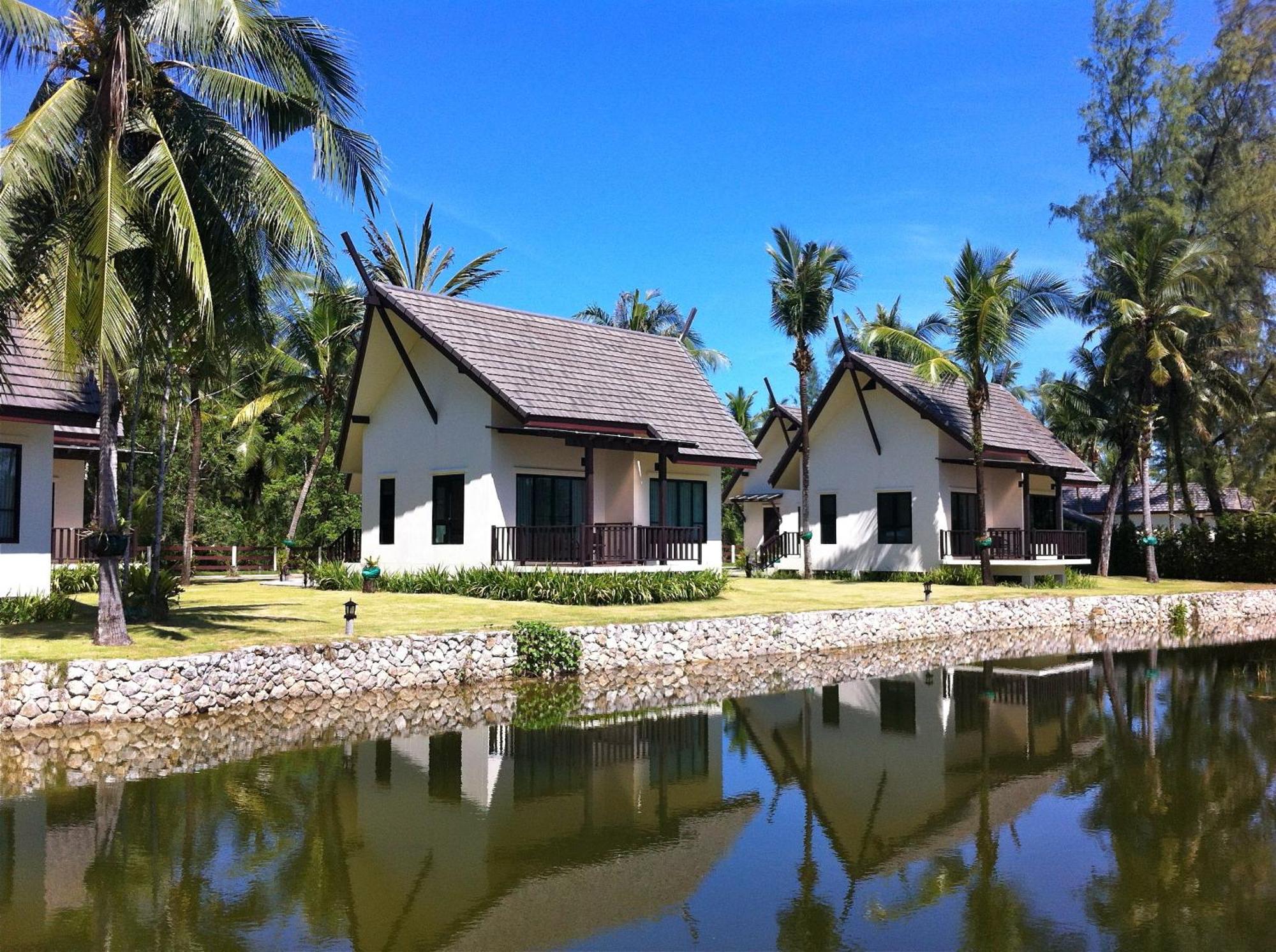 Khaolak Blue Lagoon Resort - Sha Extra Plus Khao Lak Exterior foto