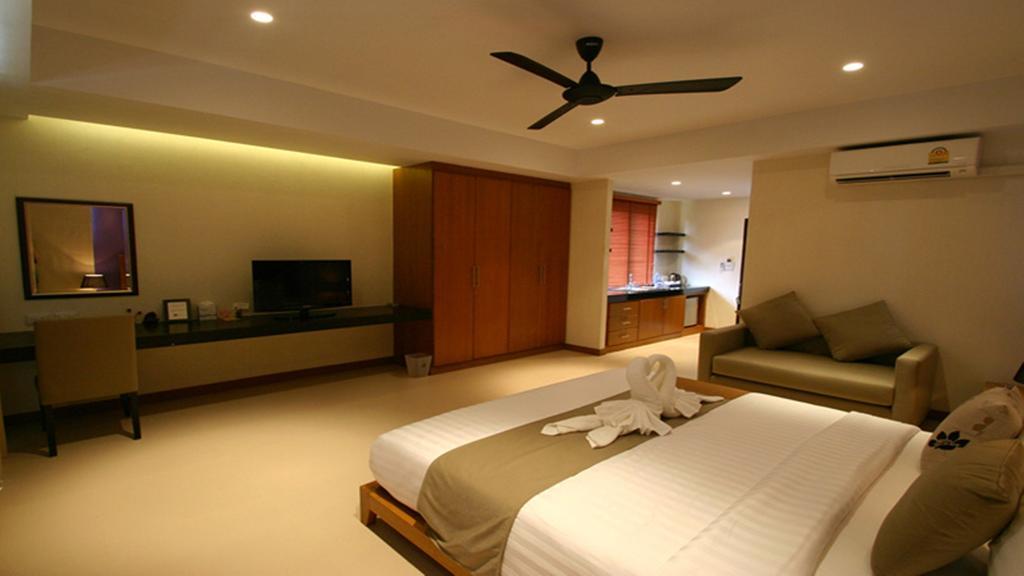 Khaolak Blue Lagoon Resort - Sha Extra Plus Khao Lak Habitación foto